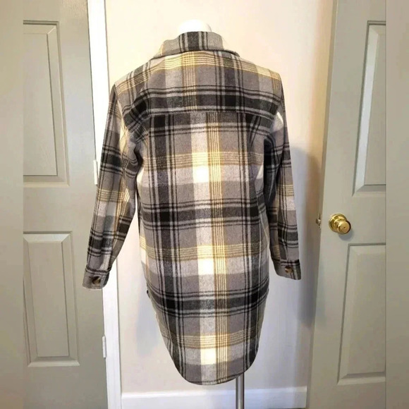 Old Navy Button Down Plaid Shacket Slightly Oversized Jacket(S) - Picture 6 of 11